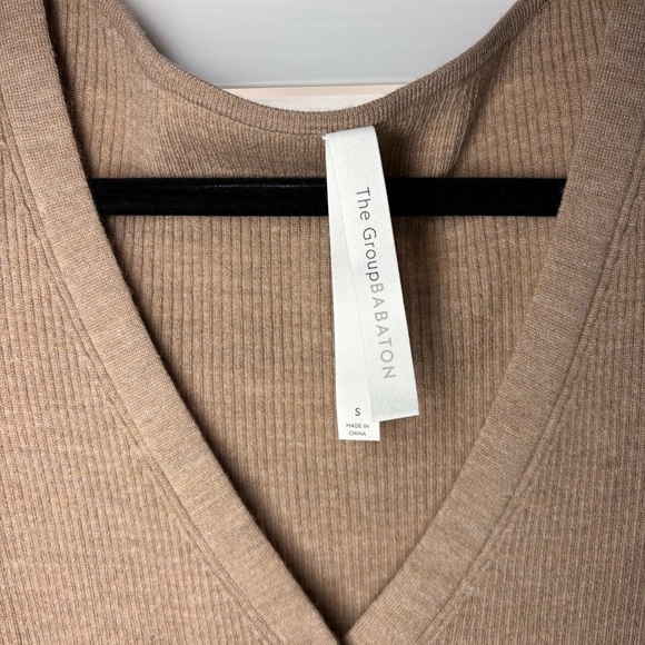 Aritzia Babaton Dress Womens Small Henley Sweater Merino Wool Belt MInimalist - Picture 2 of 6